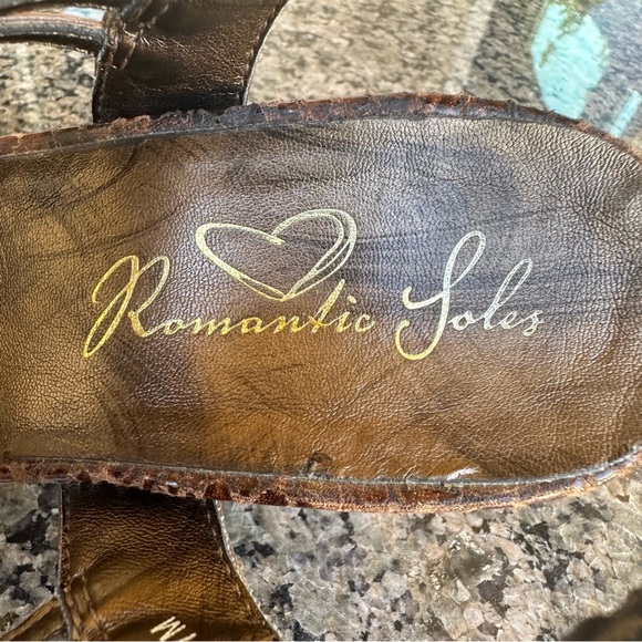 ROMANTIC SOLES Women's Wedge Strappy Sandals Caramel Brown Size 7B - Picture 10 of 14
